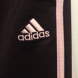 adidas joggers. size medium in youth